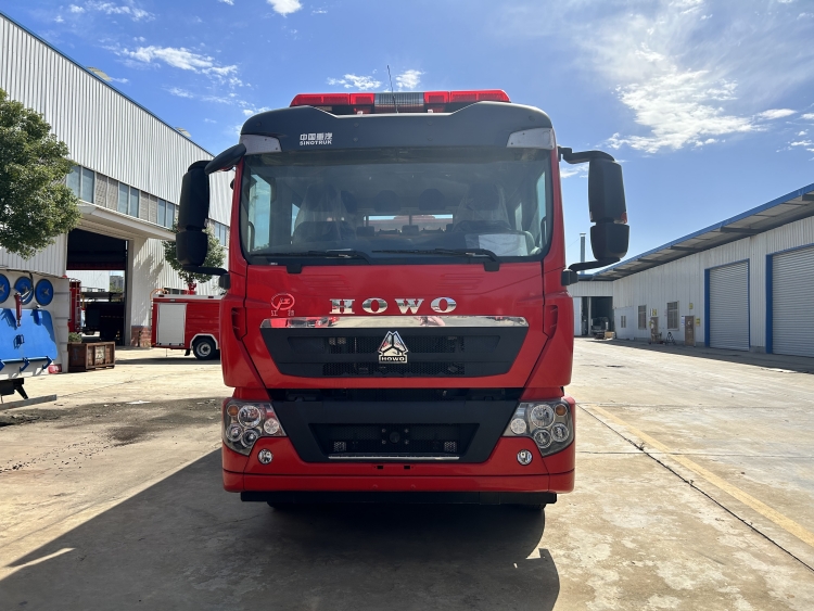 消防車(chē)圖片 ecff382fa0a1091f30f179a0c3de7365.jpg